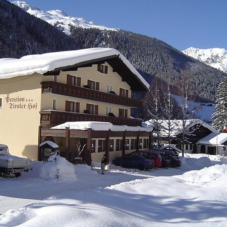 Wohlfühlpension Tirolerhof Partenen Exterior foto