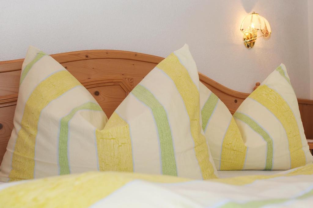 Wohlfühlpension Tirolerhof Partenen Zimmer foto