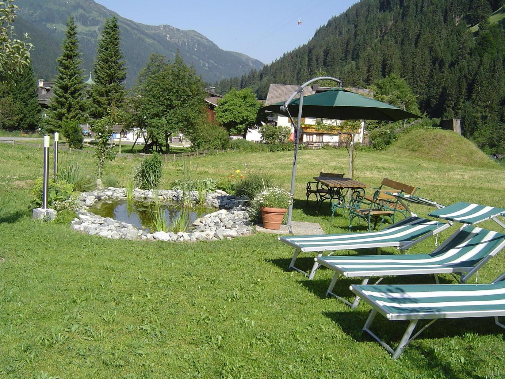 Wohlfühlpension Tirolerhof Partenen Exterior foto