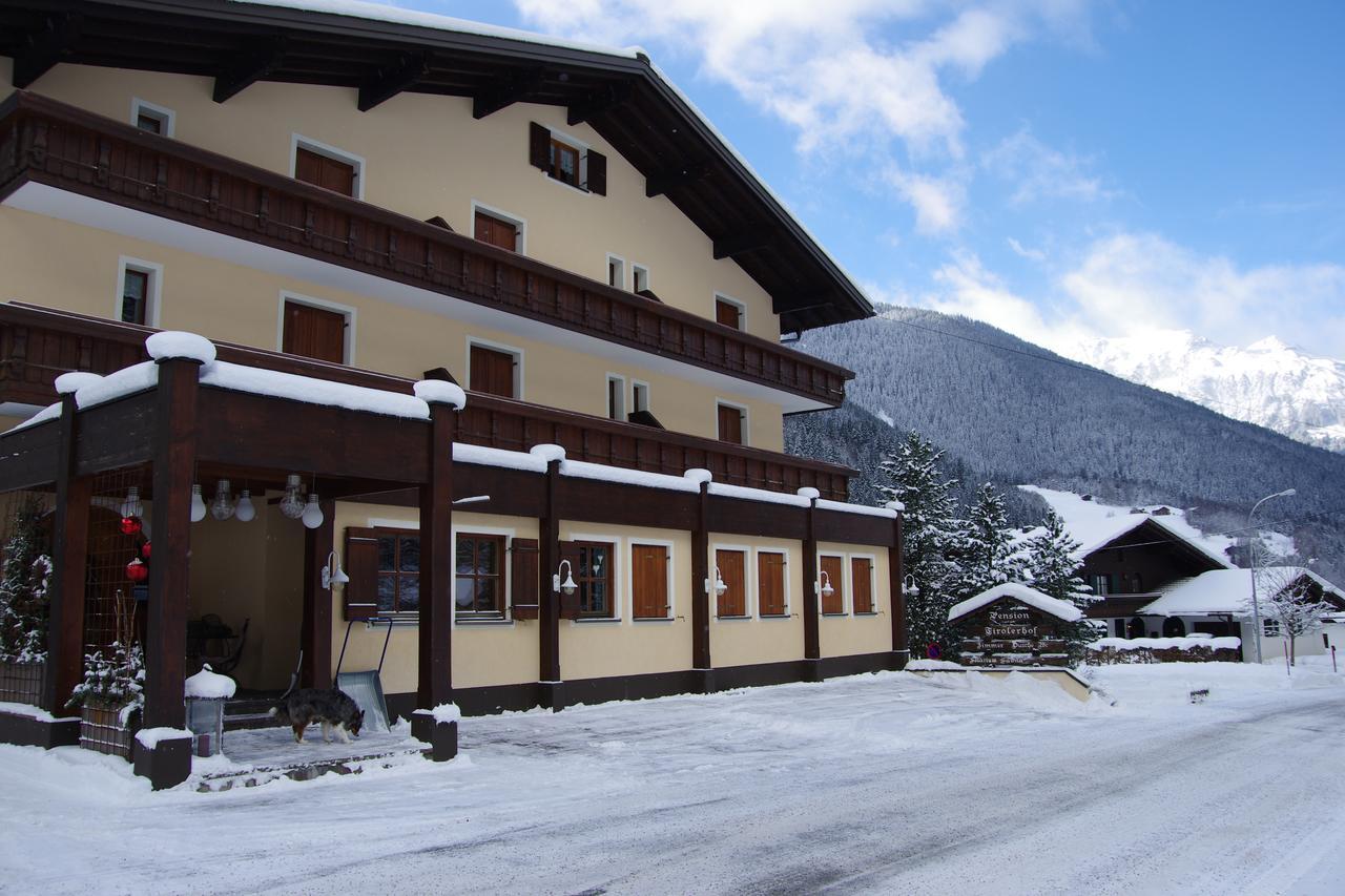Wohlfühlpension Tirolerhof Partenen Exterior foto